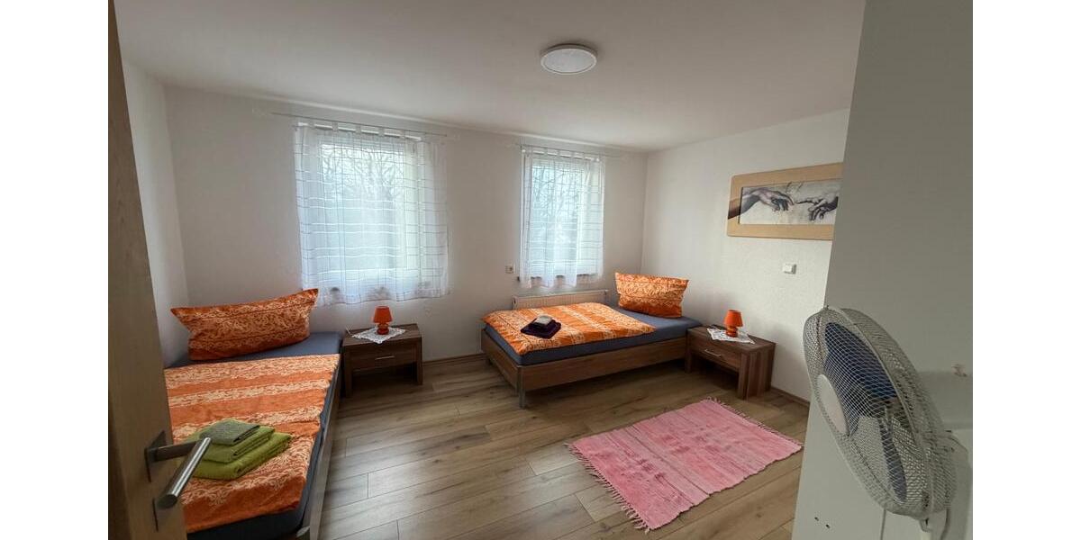Etagenwohnung Limbach-Oberfrohna Oberfrohna - 3 Zimmer, 71 m&sup2;, 350&euro; | Angebot:25811719