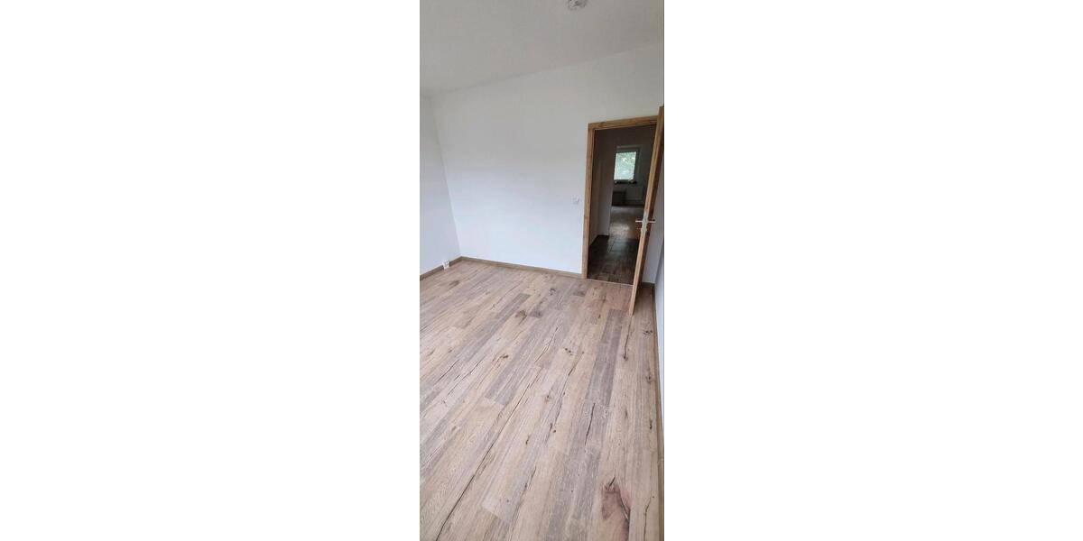 Etagenwohnung Mülsen - 3 Zimmer, 56 m&sup2;, 49.999&euro; | Angebot:25116205