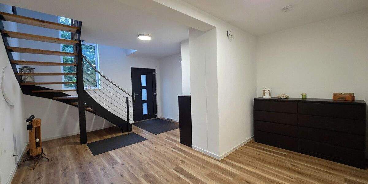 Einfamilienhaus Aue-Bad Schlema Bad Schlema - 4 Zimmer, 125 m&sup2;, 550.000&euro; | Angebot:25688364