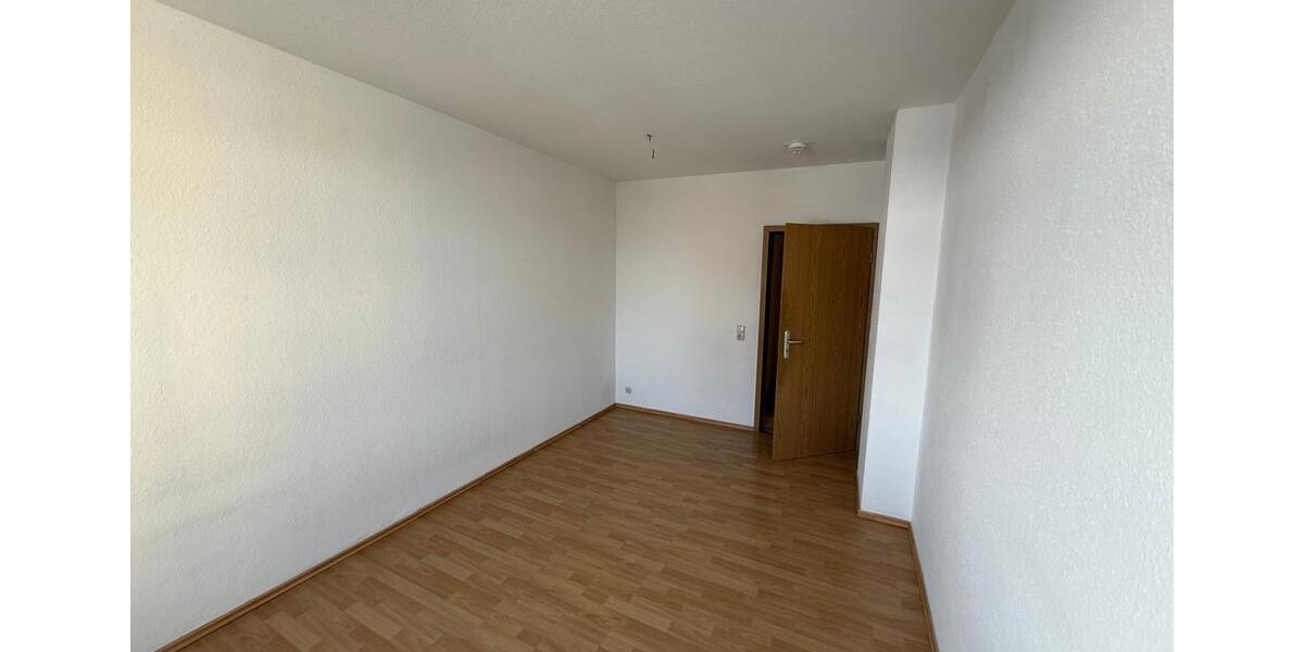 Etagenwohnung Reichenbach im Vogtland - 3 Zimmer, 57 m&sup2;, 285&euro; | Angebot:24836330