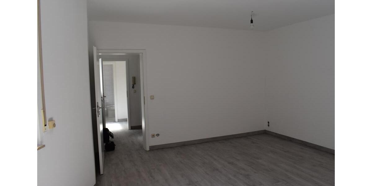 Etagenwohnung Meerane - 3 Zimmer, 82 m&sup2;, 500&euro; | Angebot:25300258