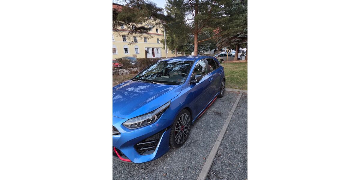 Kia ceed / Ceed 62.000 km 22.200 &euro; Zwickau 08056