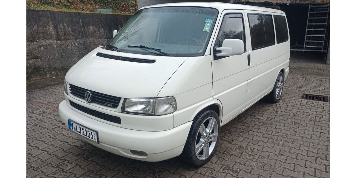 VW T4 Multivan 333.000 km 8.100 &euro; Schneidenbach 08468