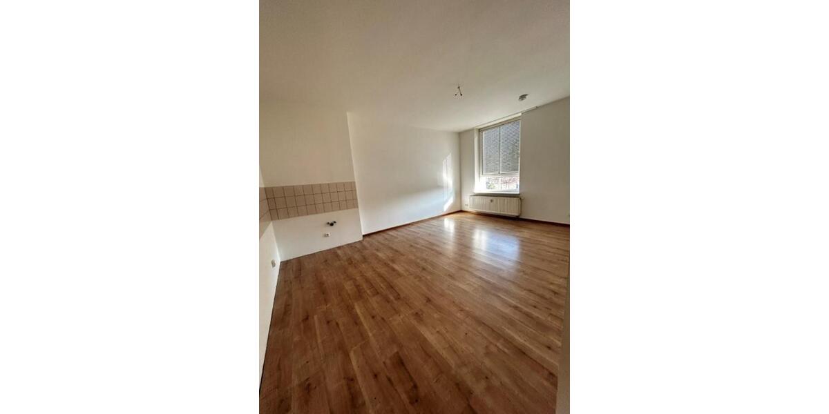 Etagenwohnung Crimmitschau - 1 Zimmer, 38 m&sup2;, 250&euro; | Angebot:25362058