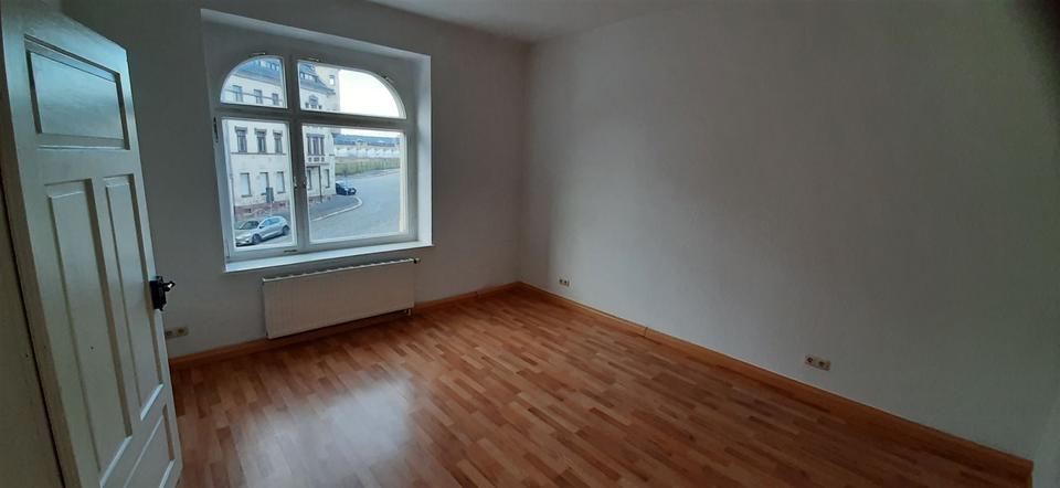 Etagenwohnung Glauchau - 3 Zimmer, 70 m&sup2;, 379&euro; | Angebot:22267896