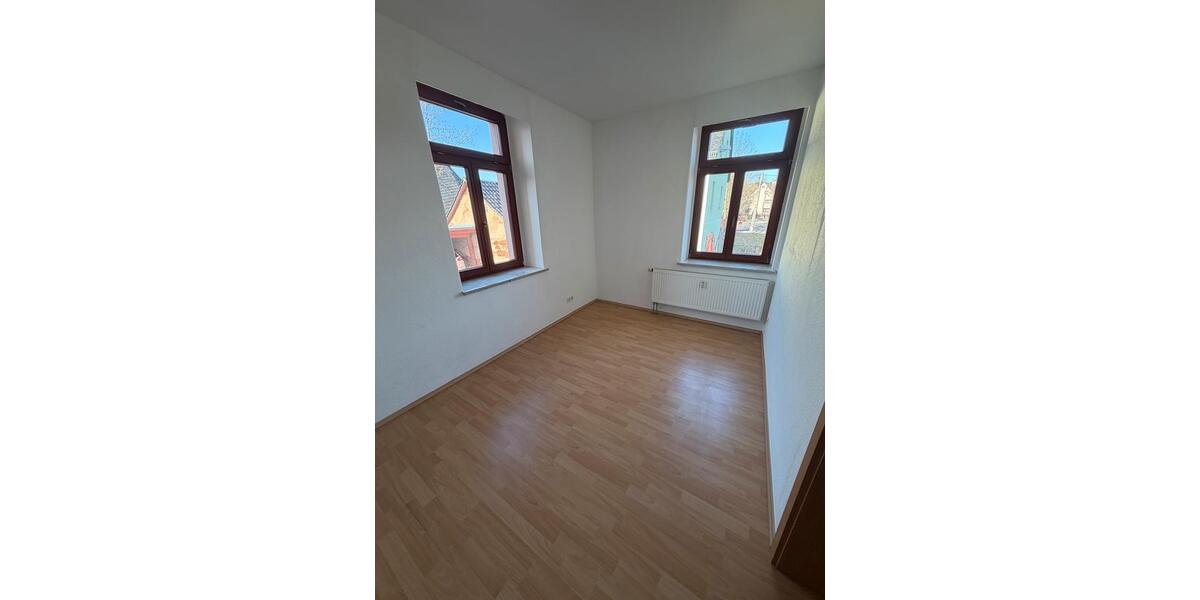 Erdgeschoßwohnung Mülsen - 2 Zimmer, 50 m&sup2;, 470&euro; | Angebot:25762269