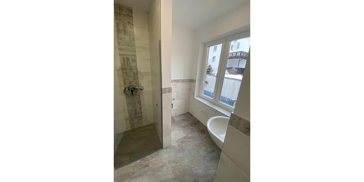 Etagenwohnung Limbach-Oberfrohna Oberfrohna - 3.5 Zimmer, 129 m&sup2;, 990&euro; | Angebot:25833887