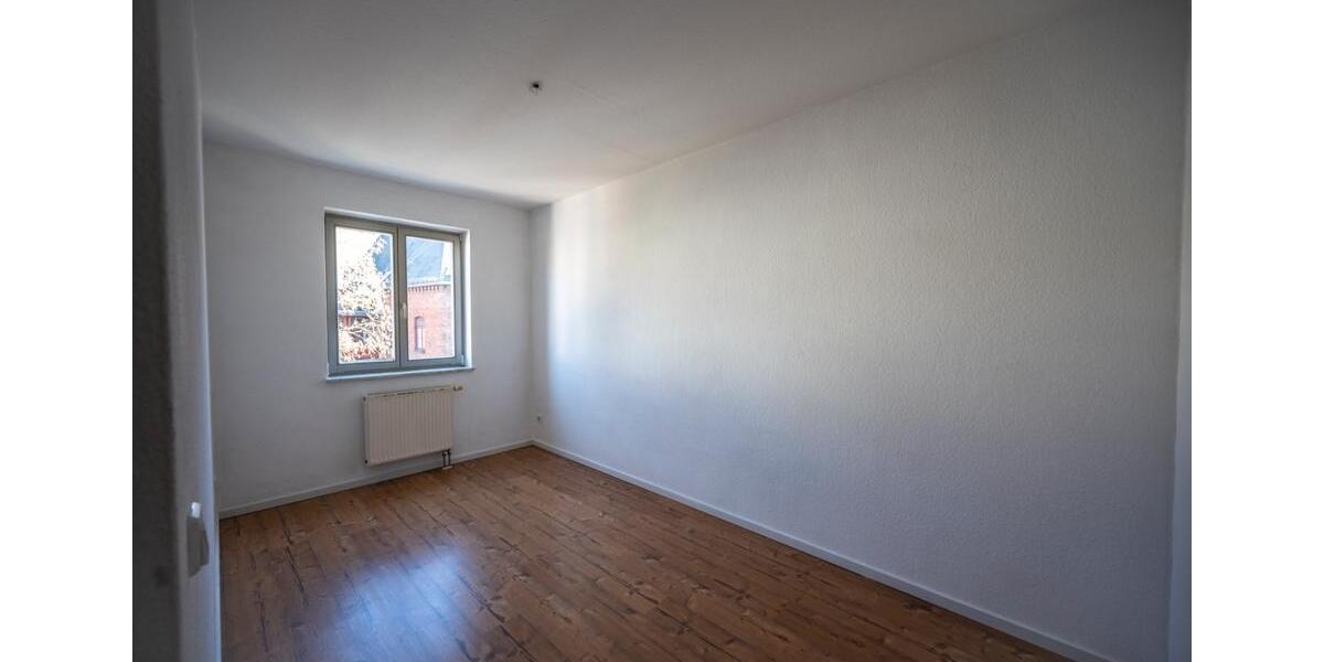 Etagenwohnung Zwickau - 3 Zimmer, 84 m&sup2;, 550&euro; | Angebot:26041894