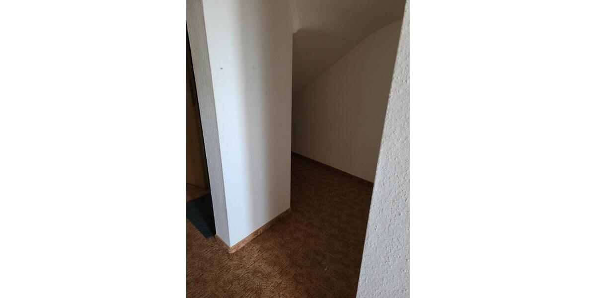 Etagenwohnung Crimmitschau - 2 Zimmer, 55 m&sup2;, 275&euro; | Angebot:25714821