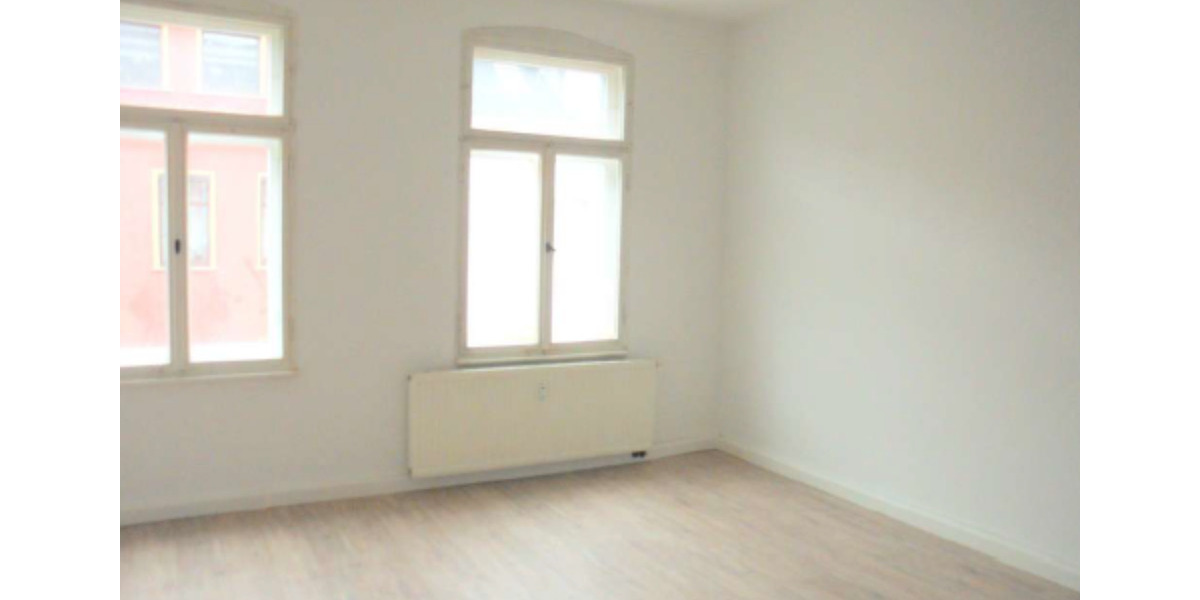Etagenwohnung Crimmitschau - 3 Zimmer, 76 m&sup2;, 450&euro; | Angebot:25859238