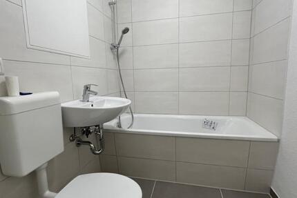 Wohnung Zwickau Neuplanitz - 4 Zimmer, 90 m&sup2;, 449&euro; | Angebot:22055448