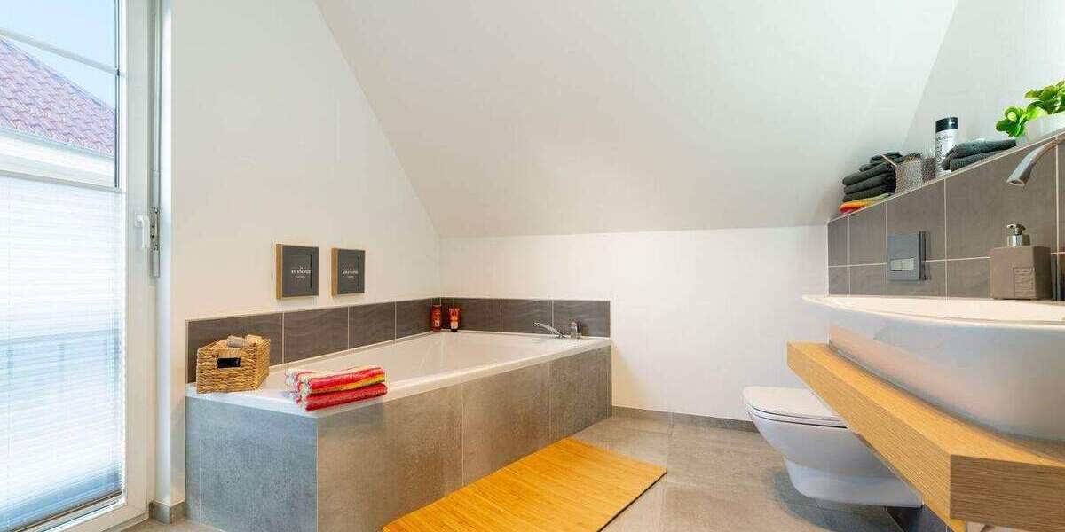 Einfamilienhaus Limbach - Oberfrohna Limbach-Oberfrohna - 4 Zimmer, 133 m&sup2;, 245.899&euro; | Angebot:25682136