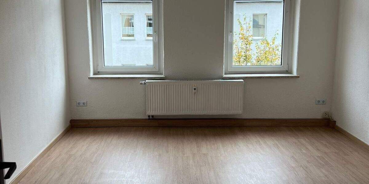 Etagenwohnung Aue - 3 Zimmer, 90 m&sup2;, 510&euro; | Angebot:25681319