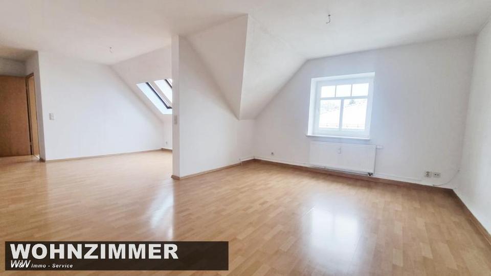 Etagenwohnung Zwickau Neuplanitz - 3 Zimmer, 83 m&sup2;, 450&euro; | Angebot:25230891