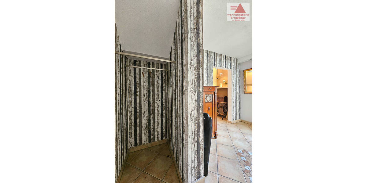 Einfamilienhaus Bockau - 9 Zimmer, 197 m&sup2;, 229.000&euro; | Angebot:25688290