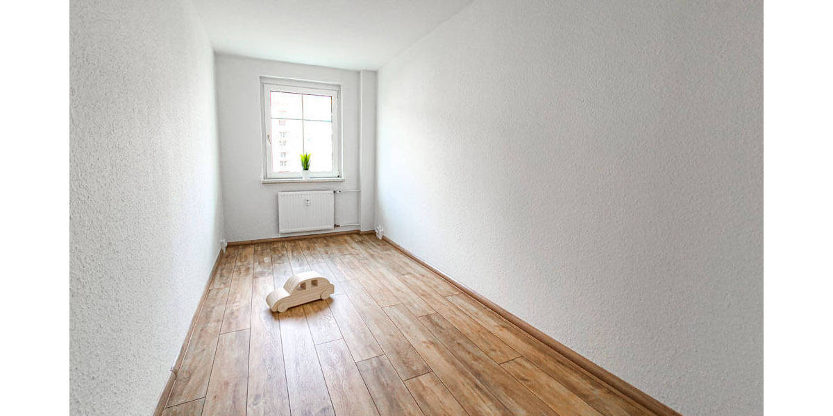 Etagenwohnung Zwickau Eckersbach - 4 Zimmer, 75 m&sup2;, 563&euro; | Angebot:25845859