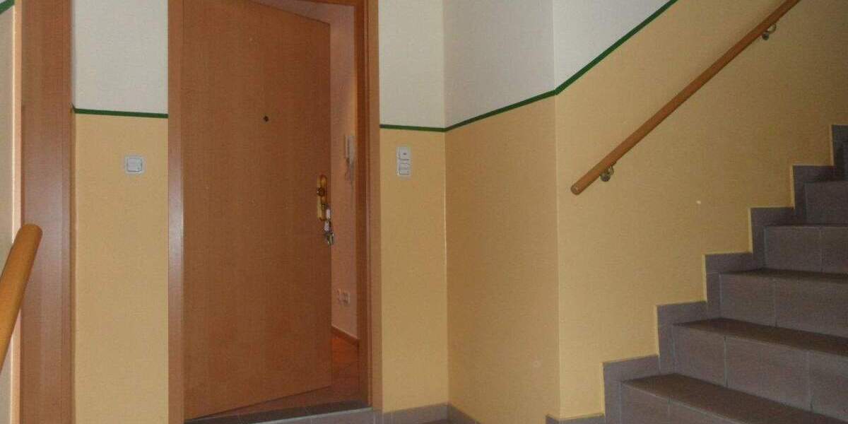 Etagenwohnung Zwickau Innenstadt - 2 Zimmer, 46 m&sup2;, 278&euro; | Angebot:25707549