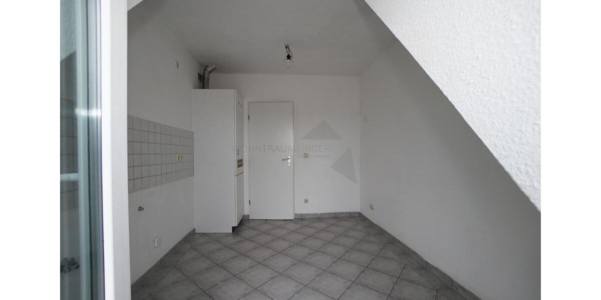 Etagenwohnung Zwickau - 4 Zimmer, 95 m&sup2;, 525&euro; | Angebot:26381226