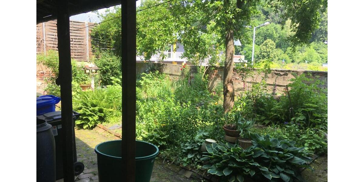 Reihenhaus Meerane - 9 Zimmer, 120 m&sup2;, 49.900&euro; | Angebot:25378971