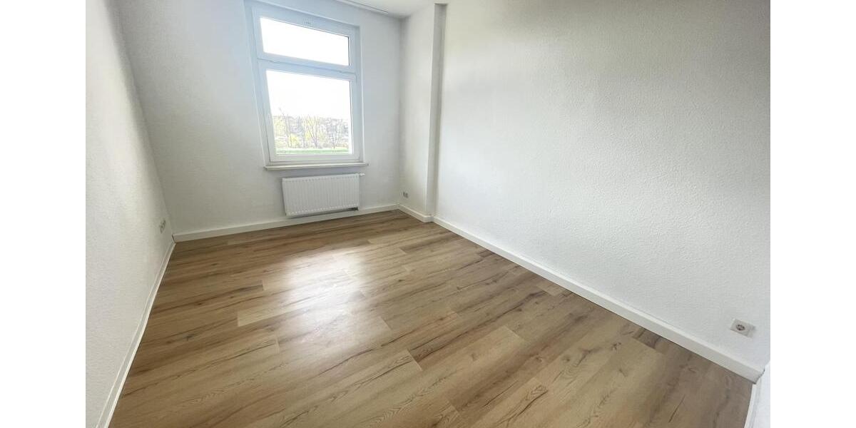 Etagenwohnung Zwickau Zwickau-West - 3 Zimmer, 76 m&sup2;, 495&euro; | Angebot:26676981
