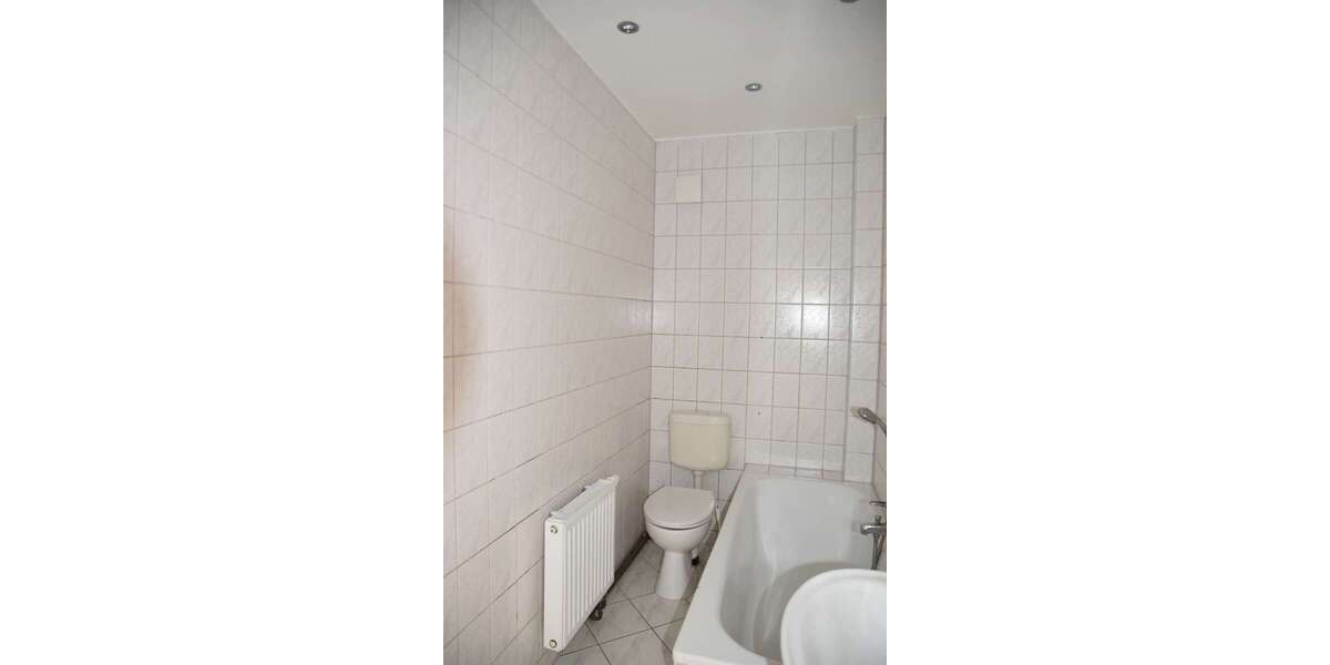 Etagenwohnung Zwickau - 3 Zimmer, 66 m&sup2;, 340&euro; | Angebot:22539778