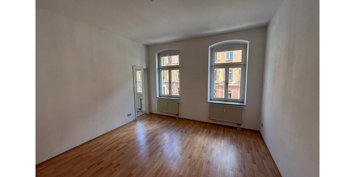 Etagenwohnung Zwickau - 5 Zimmer, 118 m&sup2;, 699&euro; | Angebot:25756475