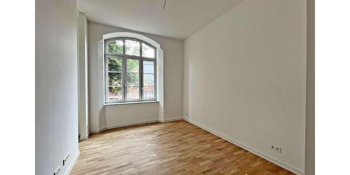 Etagenwohnung Zwickau - 2 Zimmer, 55 m&sup2;, 438&euro; | Angebot:24002242
