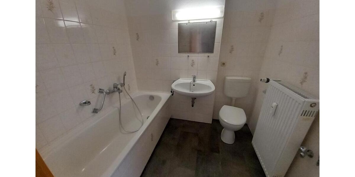Etagenwohnung Gößnitz - 2 Zimmer, 48 m&sup2;, 288&euro; | Angebot:26084164