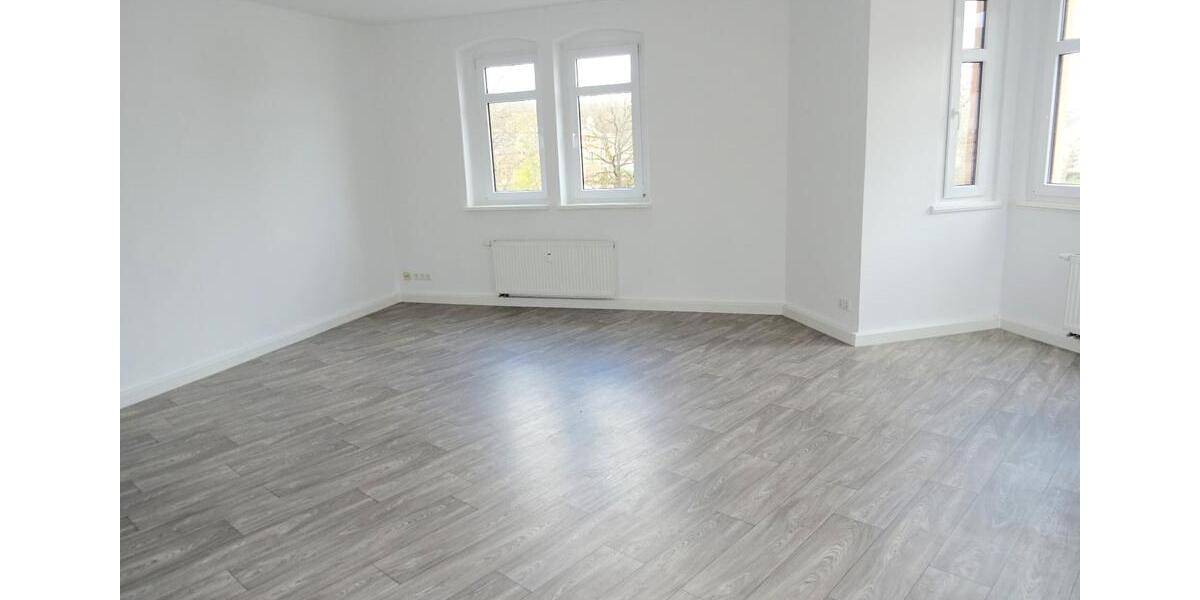 Dachgeschoßwohnung Werdau - 3 Zimmer, 99 m&sup2;, 580&euro; | Angebot:18259417