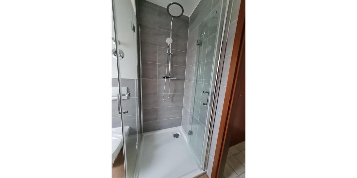 Etagenwohnung Glauchau - 2 Zimmer, 48 m&sup2;, 53.500&euro; | Angebot:24975976