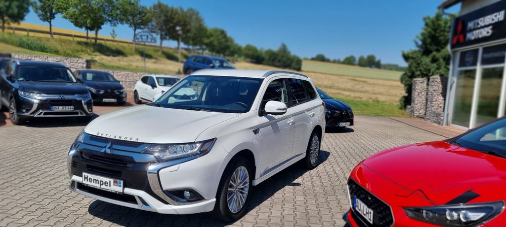 Mitsubishi Outlander 108.500 km 17.990 &euro; Schneeberg 08289