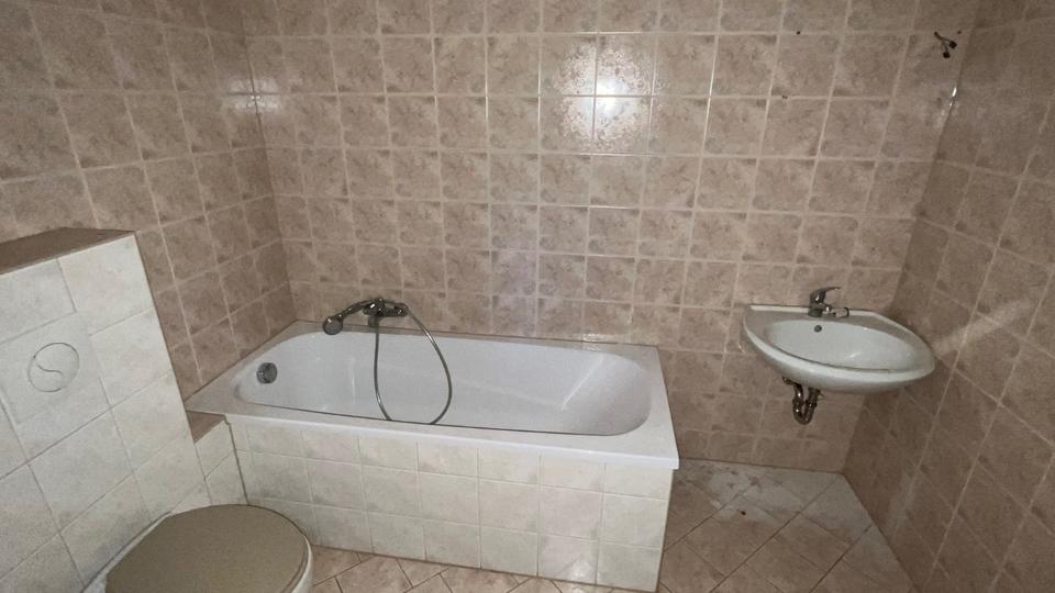 Etagenwohnung Zwickau Zwickau-Nord - 3 Zimmer, 63 m&sup2;, 350&euro; | Angebot:24473675