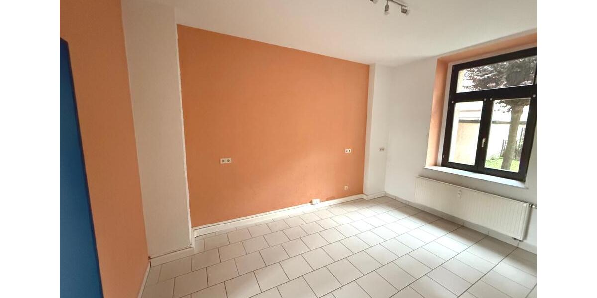 Erdgeschoßwohnung Reichenbach im Vogtland - 2 Zimmer, 70 m&sup2;, 350&euro; | Angebot:21558276