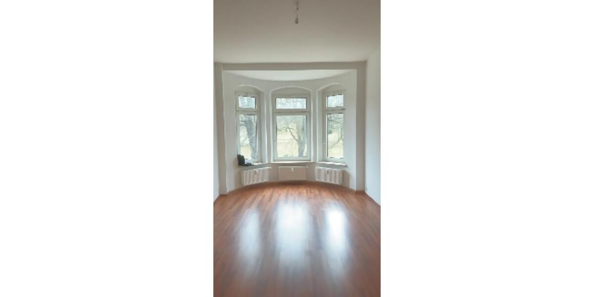 Etagenwohnung Crimmitschau - 2 Zimmer, 66 m&sup2;, 350&euro; | Angebot:24537556