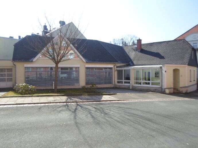 Einfamilienhaus Treuen - 5 Zimmer, 203 m&sup2;, 149.000&euro; | Angebot:25693218