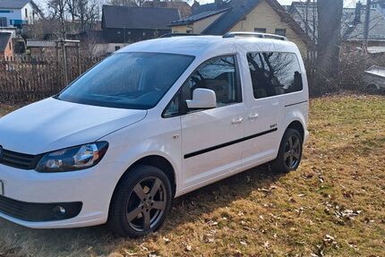 VW Caddy 218.941 km 7.900 &euro; Fraureuth 08427