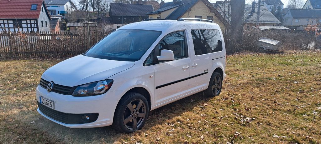 VW Caddy 218.941 km 7.900 &euro; Fraureuth 08427