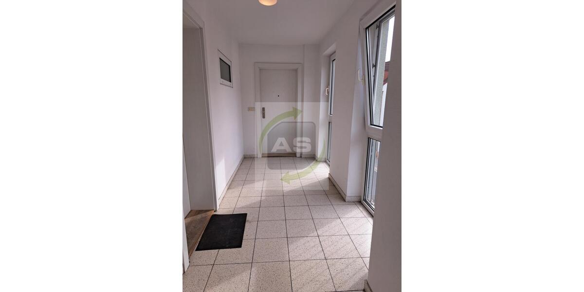 Etagenwohnung Zwickau - 2 Zimmer, 69 m&sup2;, 380&euro; | Angebot:25887100