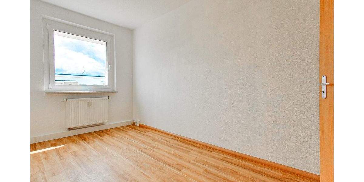 Etagenwohnung Zwickau Eckersbach - 3 Zimmer, 71 m&sup2;, 412&euro; | Angebot:25771300