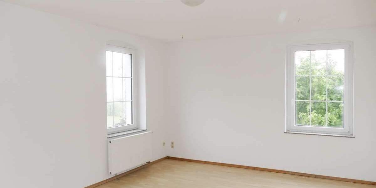 Einfamilienhaus Greiz - 8 Zimmer, 288 m&sup2;, 189.000&euro; | Angebot:25666812