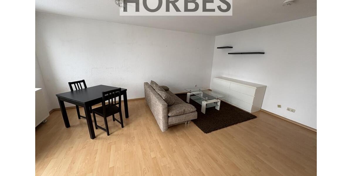 Etagenwohnung Glauchau - 1 Zimmer, 35 m&sup2;, 245&euro; | Angebot:23087622