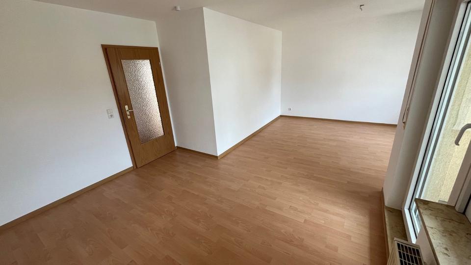 Etagenwohnung Werdau - 2 Zimmer, 60 m&sup2;, 400&euro; | Angebot:21650786