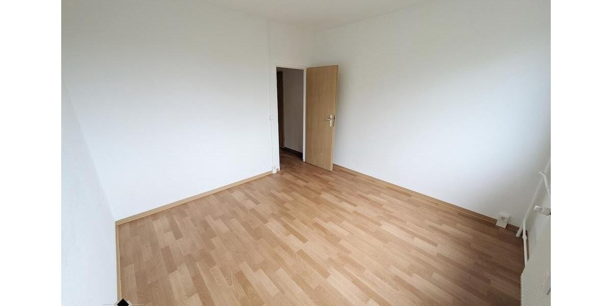 Etagenwohnung Limbach-Oberfrohna Oberfrohna - 3 Zimmer, 55 m&sup2;, 295&euro; | Angebot:26008246