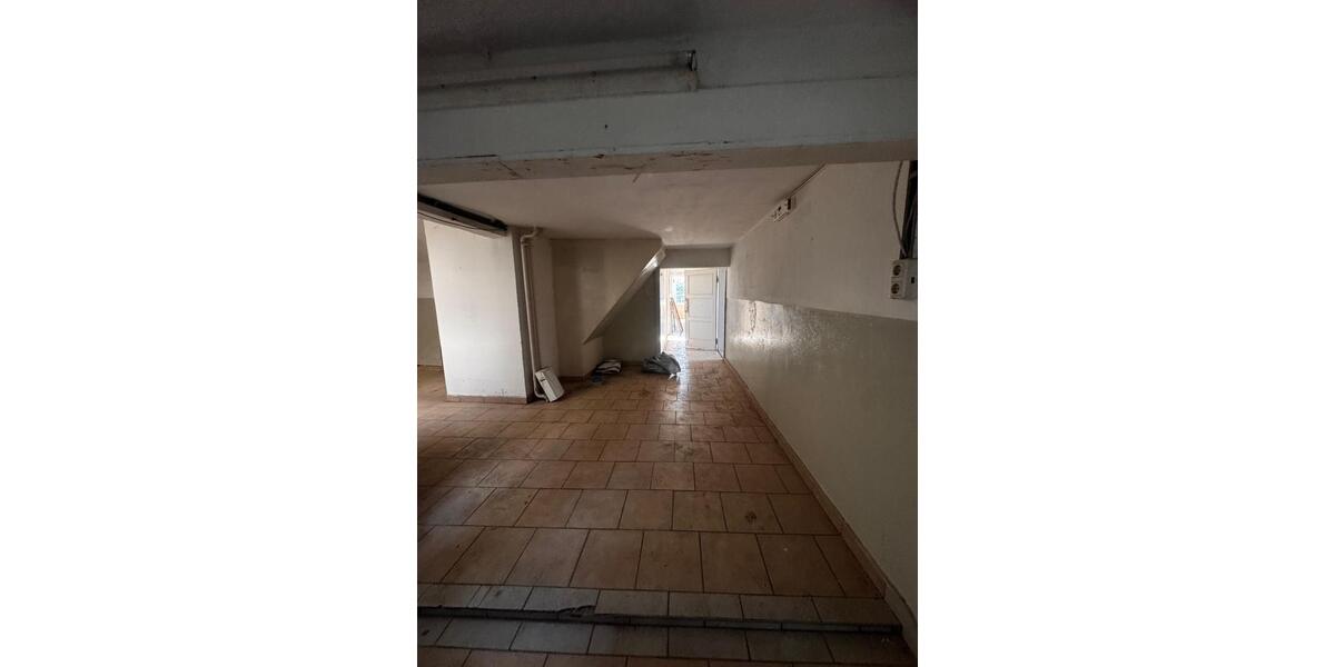 Villa Reichenbach im Vogtland - 25 Zimmer, 920 m&sup2;, 60.000&euro; | Angebot:27081976