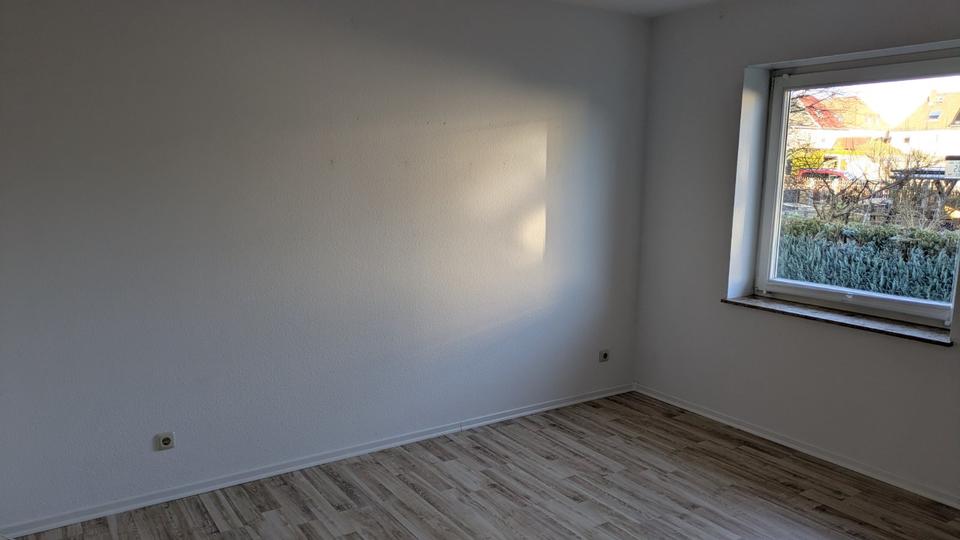 Etagenwohnung Crimmitschau - 2 Zimmer, 67 m&sup2;, 540&euro; | Angebot:25906335