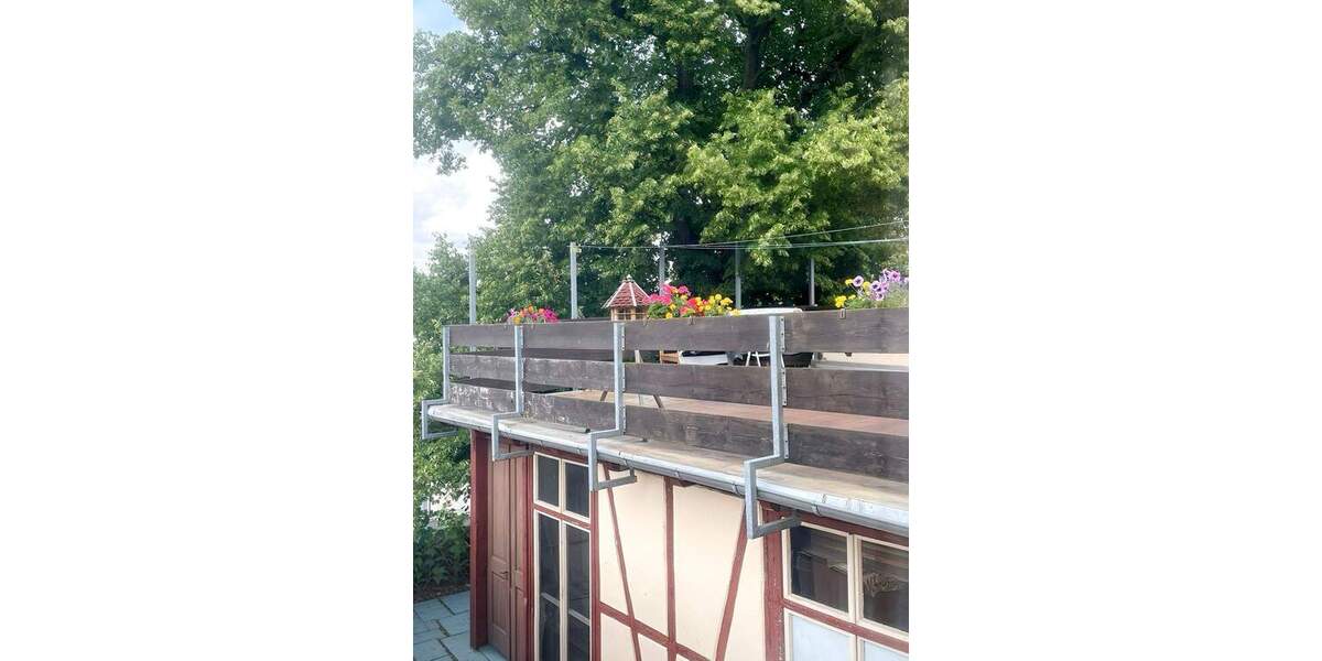Einfamilienhaus Meerane - 6 Zimmer, 150 m&sup2;, 99.000&euro; | Angebot:25666435