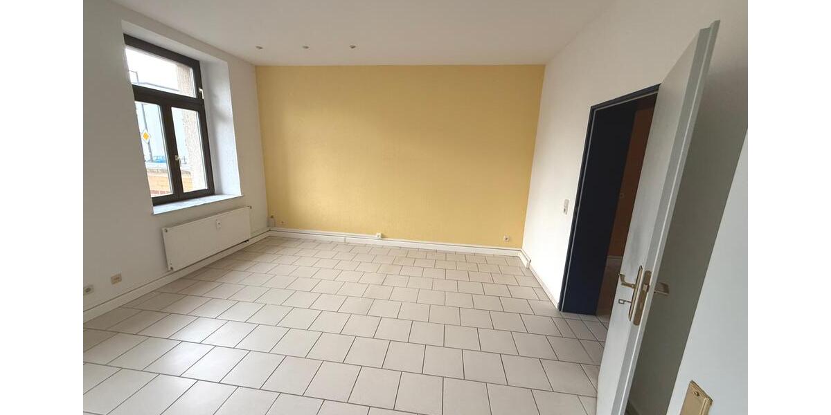 Erdgeschoßwohnung Reichenbach im Vogtland - 2 Zimmer, 70 m&sup2;, 350&euro; | Angebot:21558276