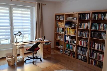 Wohnung Glauchau - 3 Zimmer, 105 m&sup2;, 680&euro; | Angebot:25852117