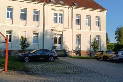 Wohnung Penig - 2.5 Zimmer, 65 m&sup2;, 400&euro; | Angebot:21210311