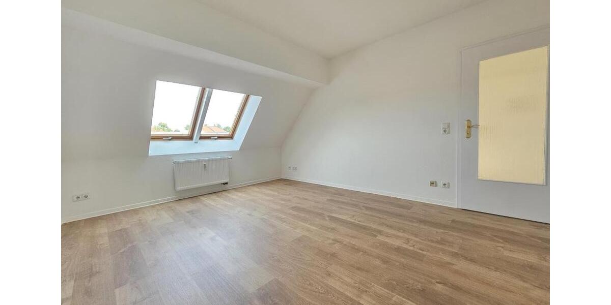Dachgeschoßwohnung Zwickau Zwickau-Nord - 2 Zimmer, 52 m&sup2;, 338&euro; | Angebot:25362073